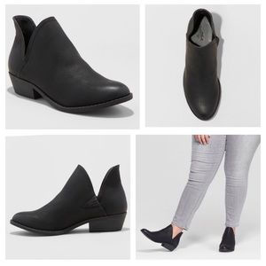 Universal Thread Black booties